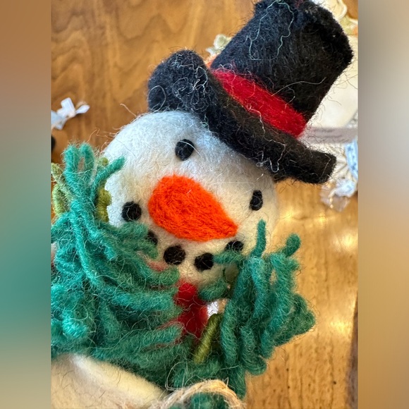Pottery Barn NWT 8 in felt Let it Snow Snowman Christmas ornament - Picture 8 of 10